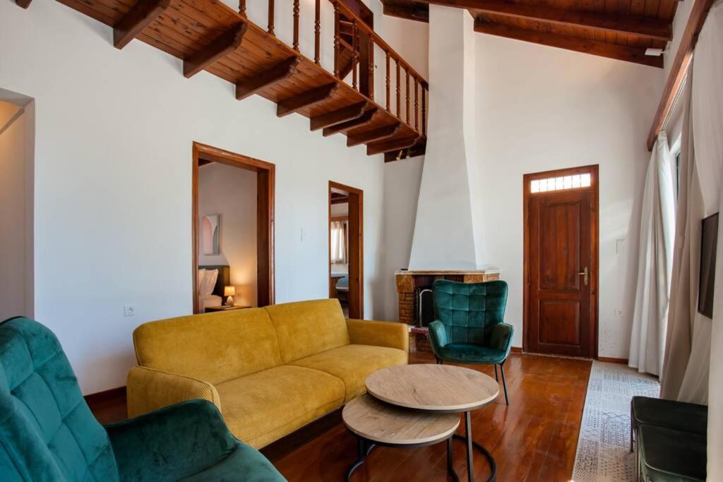 Chania Living Stories Villa With Piano Exterior foto